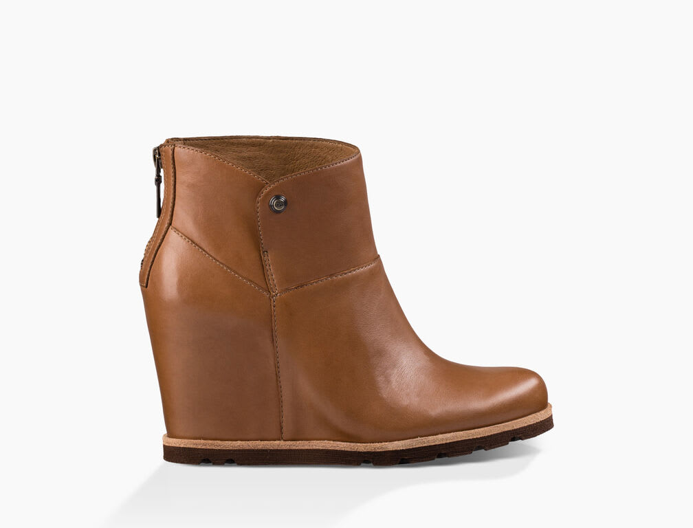Ugg amal clearance wedge boot